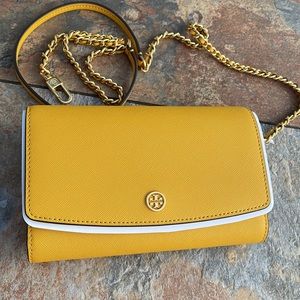 Tory burch chain wallet